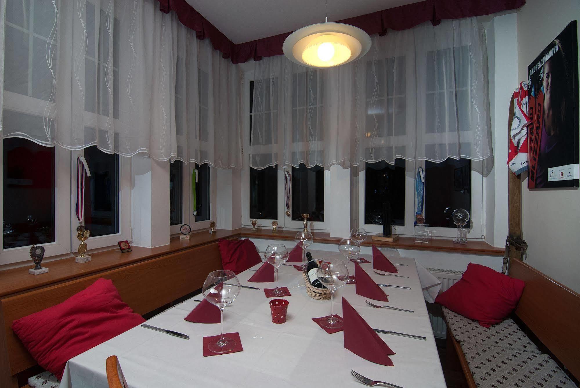 Hotel Lyzarska Bouda Domovina Špindlerŭv Mlýn Exterior foto